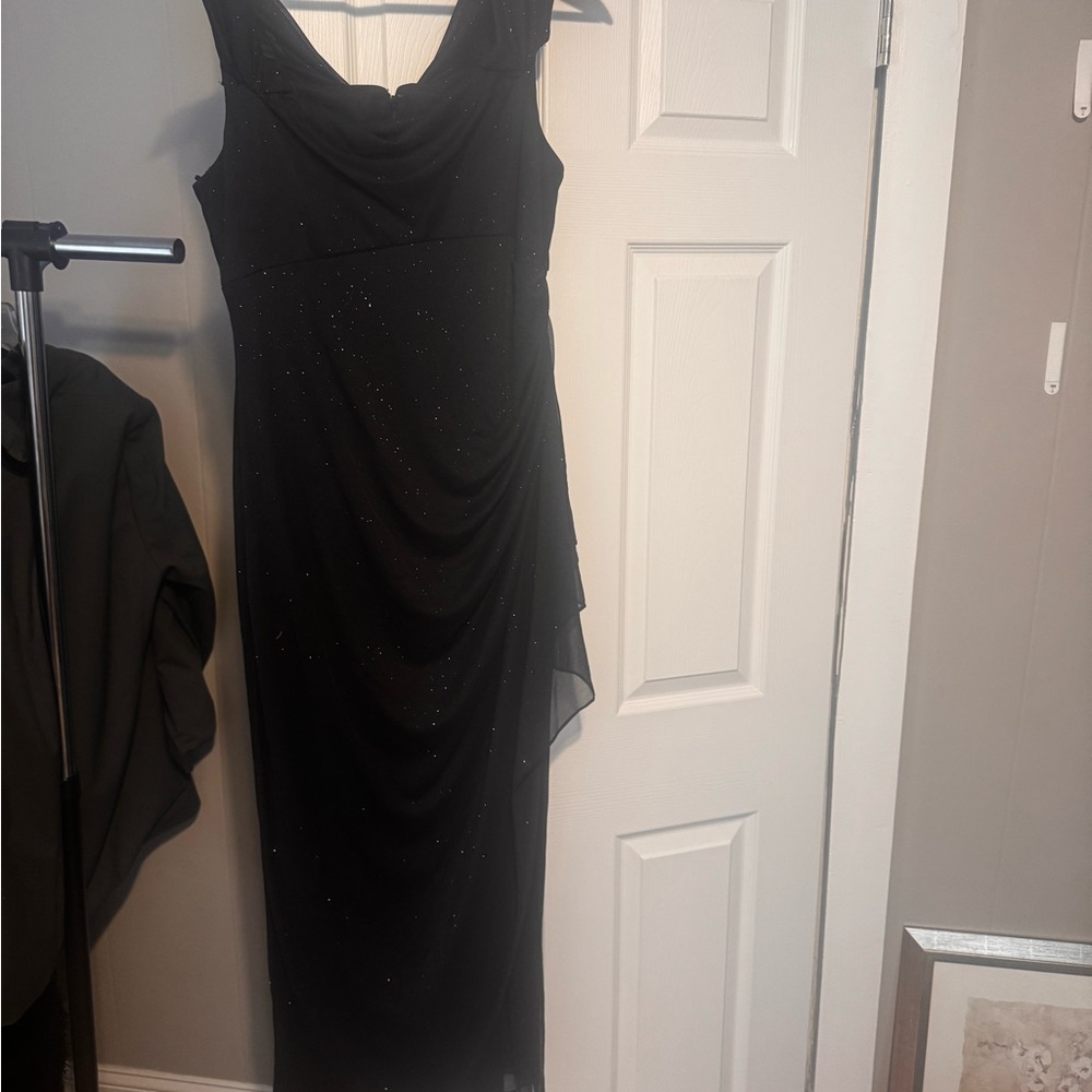 Elegant Black Evening Dress